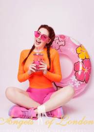 Autumn escort girl, +4479 0099 0009